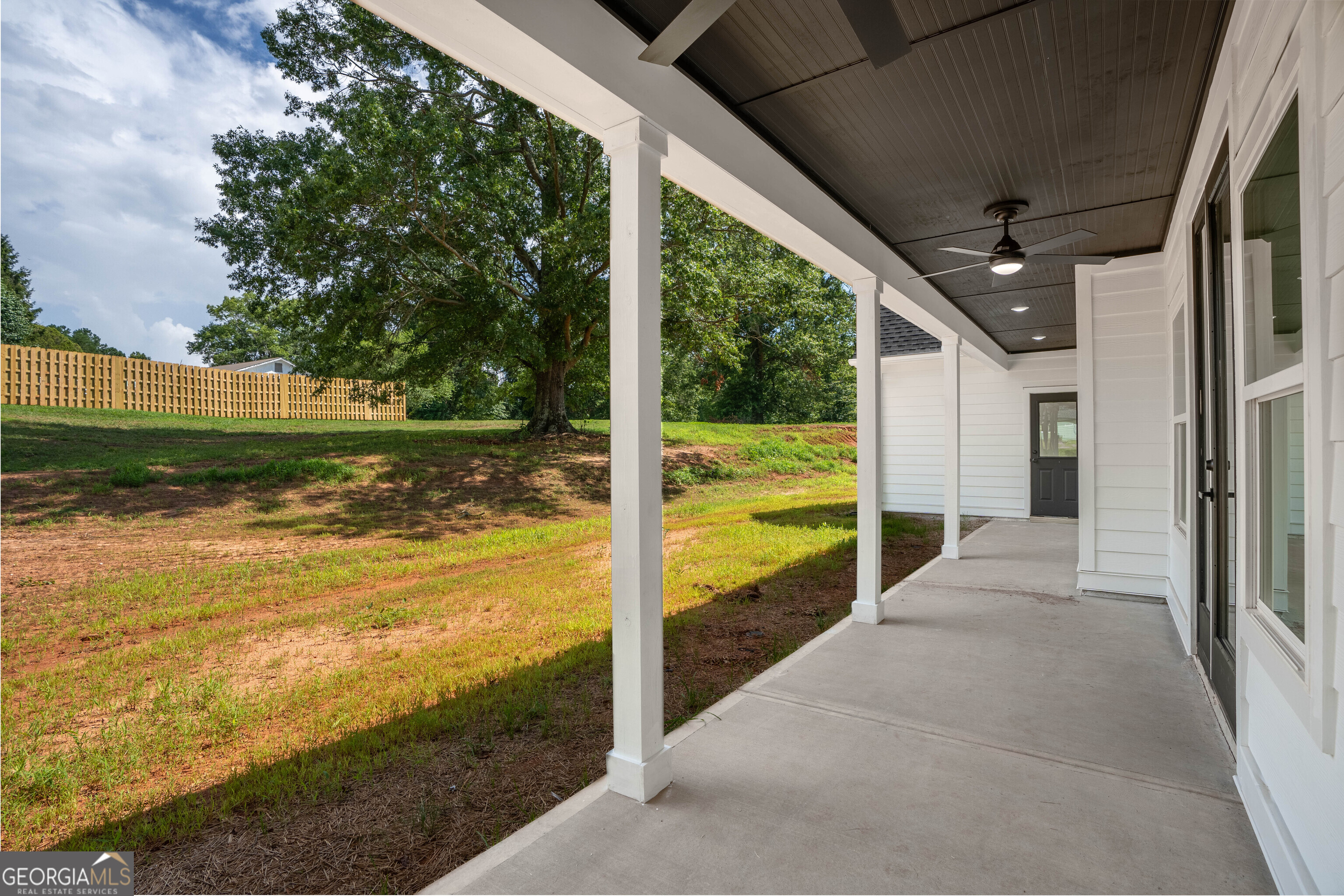 135 Oak Terrace Drive Clarkesville, GA 30523 - Photo 4 of 53