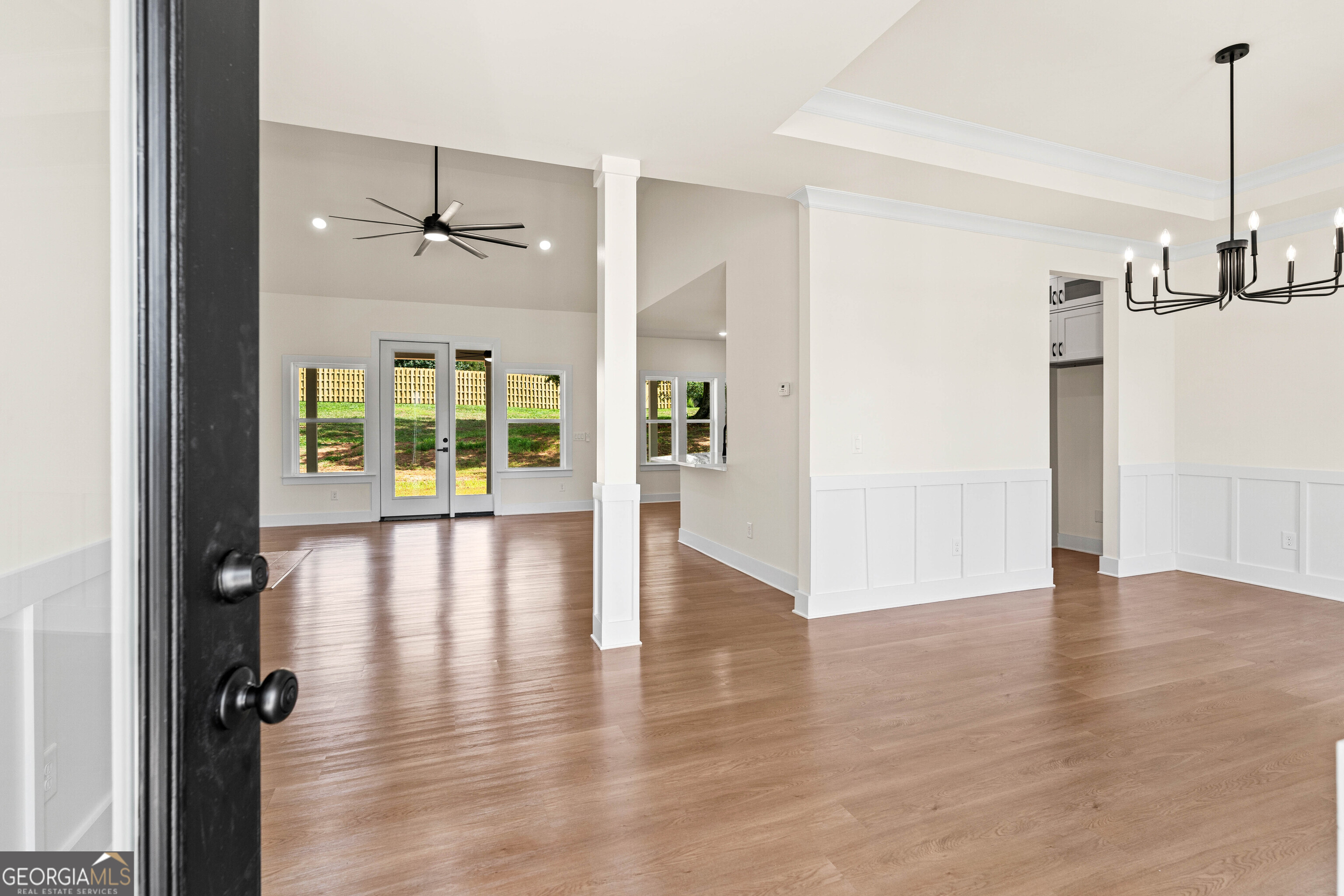 135 Oak Terrace Drive Clarkesville, GA 30523 - Photo 6 of 53