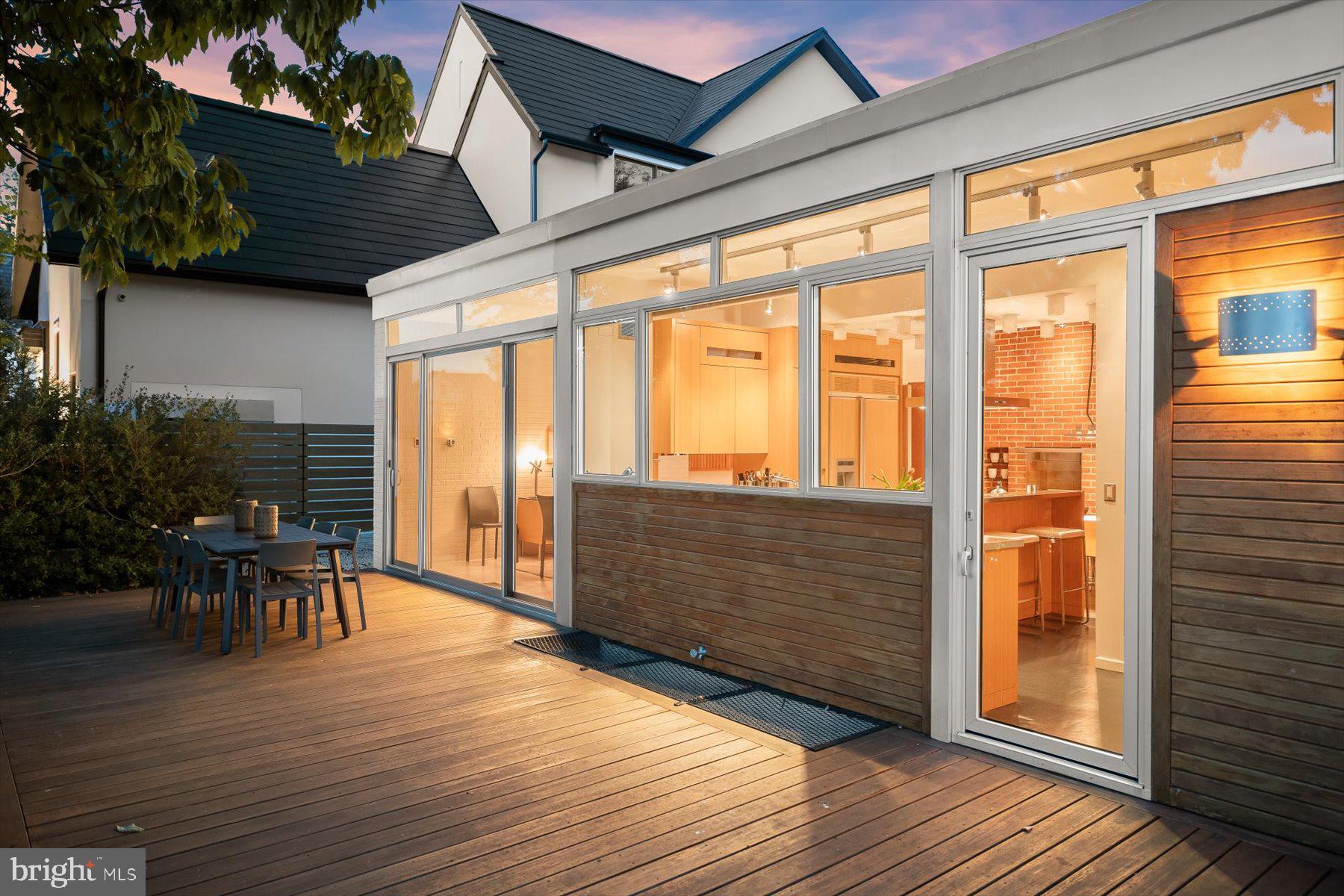 2533 North Ridgeview Road Arlington, VA 22207 - Photo 22 of 93 Outdoor patio off dining room