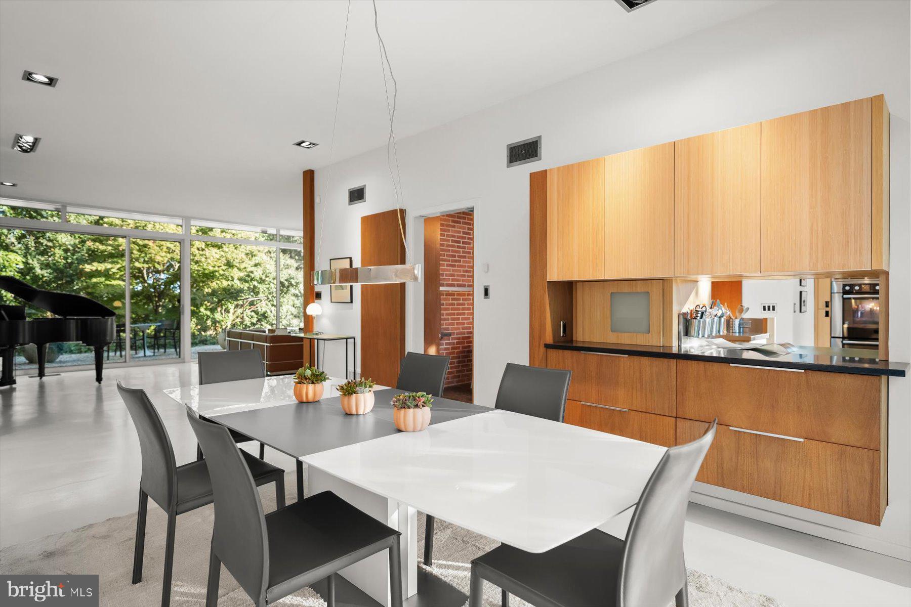 2533 North Ridgeview Road Arlington, VA 22207 - Photo 24 of 93 Dining room connects to music room.
