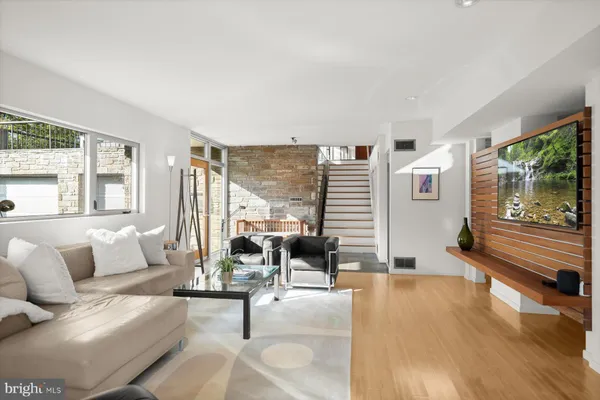 $2,799,000 | 2533 North Ridgeview Road, Arlington, VA 22207