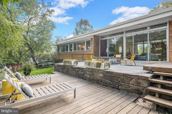 $2,799,000 | 2533 North Ridgeview Road, Arlington, VA 22207