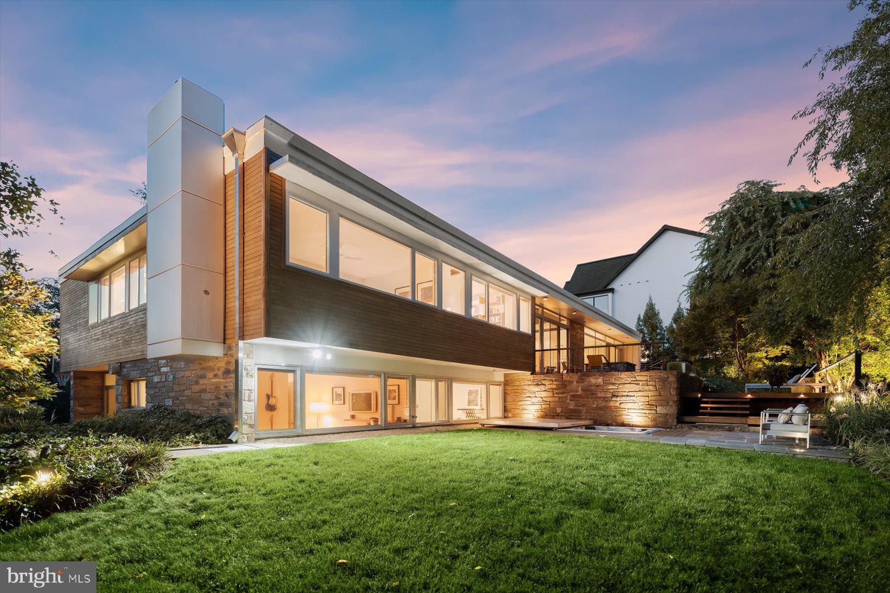 2533 North Ridgeview Road Arlington, VA 22207 - Photo 80 of 93 Architecturally stunning!