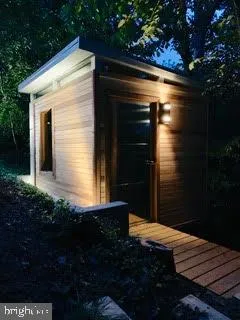 $2,799,000 | 2533 North Ridgeview Road, Arlington, VA 22207