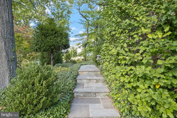 $2,799,000 | 2533 North Ridgeview Road, Arlington, VA 22207
