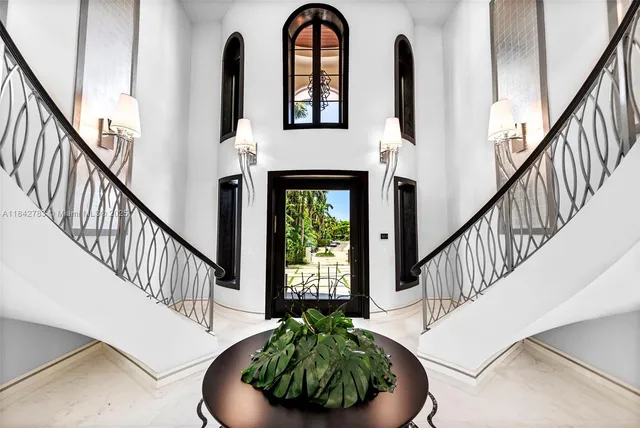 $29,995,000 | 498 N Parkway, Golden Beach, FL 33160