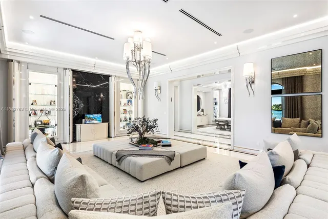 $29,995,000 | 498 N Parkway, Golden Beach, FL 33160