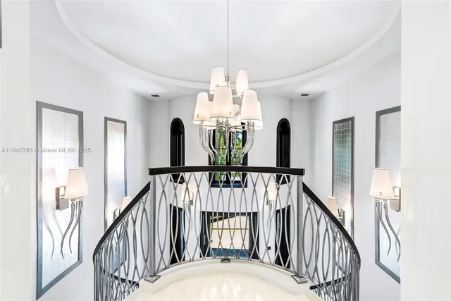 $29,995,000 | 498 N Parkway, Golden Beach, FL 33160