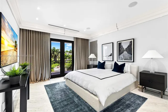 $29,995,000 | 498 N Parkway, Golden Beach, FL 33160