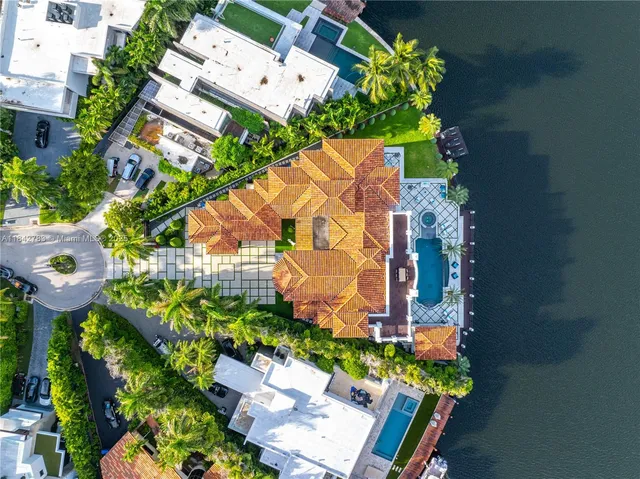 $29,995,000 | 498 N Parkway, Golden Beach, FL 33160