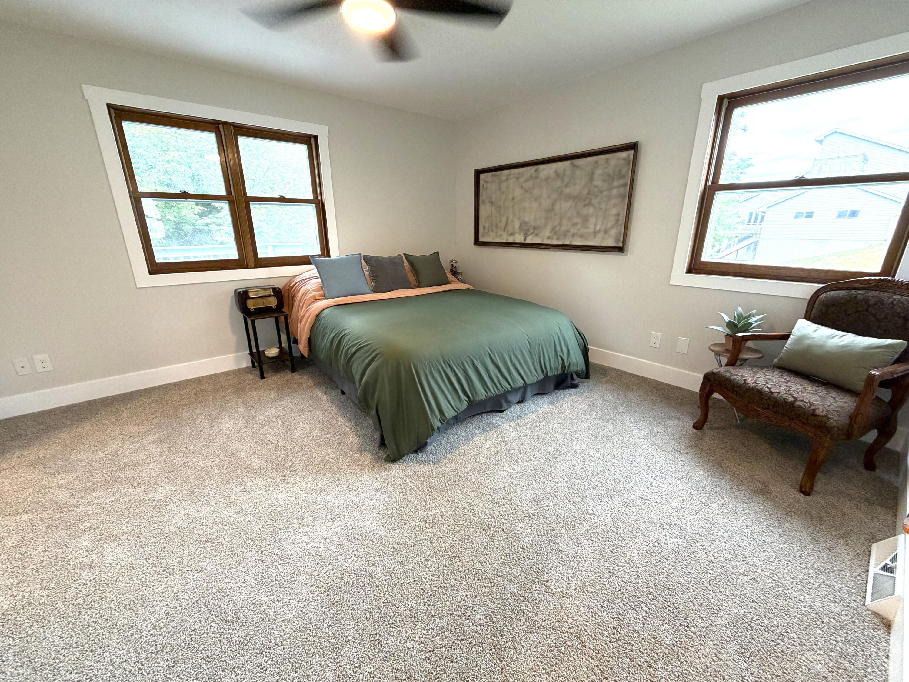189 McIntosh Road East La Crescent, MN 55947 - Photo 12 of 33 Primary Bedroom