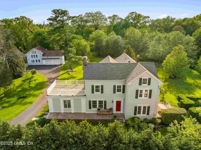 $1,920,000 | 1050 King Street, Greenwich, CT 06831