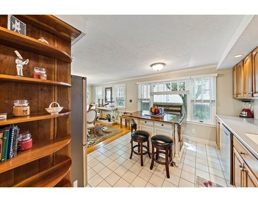 11 Buckingham Road Milton, MA 02186 - Photo 8 of 29