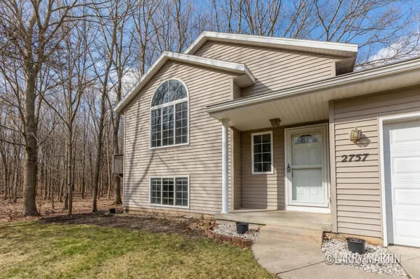 $330,000 | 2757 Bransford Street, Grand Rapids, MI 49512