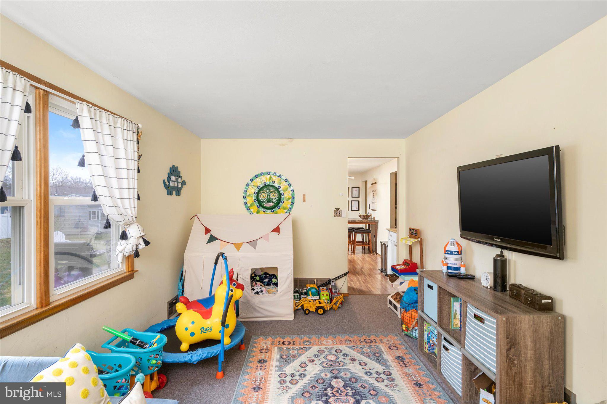 23 Yorkshire Road Hamilton, NJ 08610 - Photo 15 of 26 Gallery Image 15