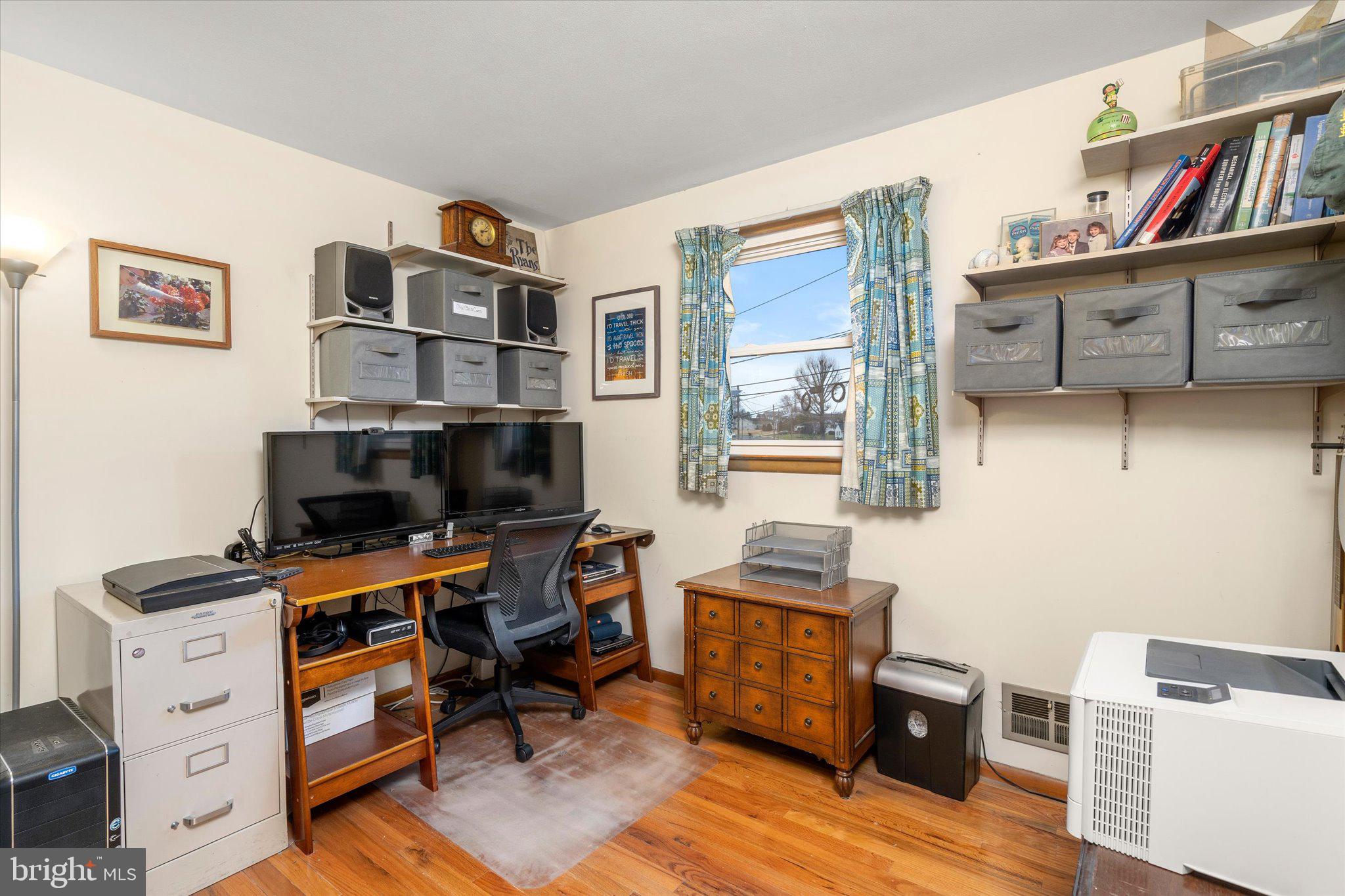 23 Yorkshire Road Hamilton, NJ 08610 - Photo 19 of 26 Gallery Image 19