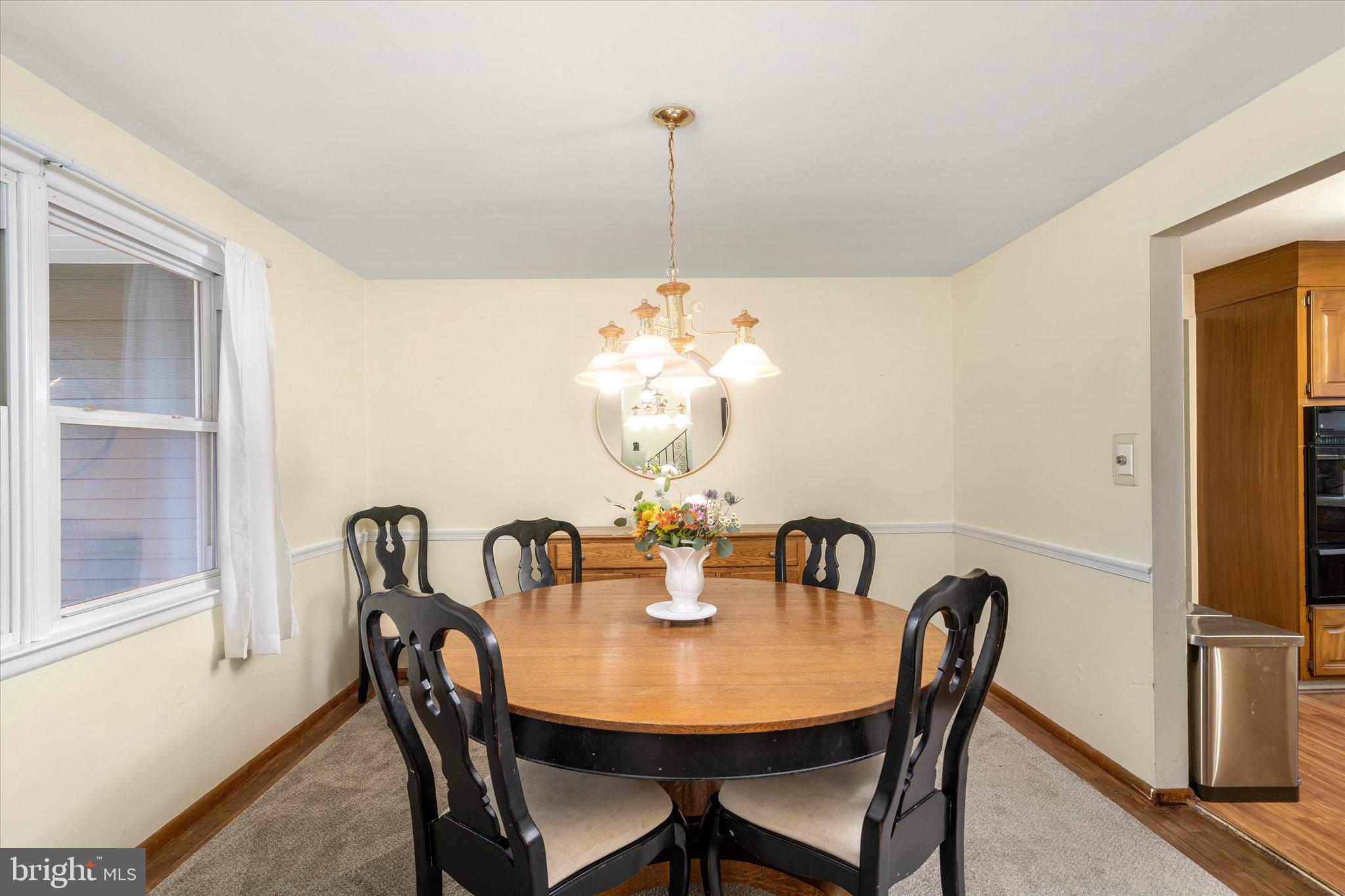 23 Yorkshire Road Hamilton, NJ 08610 - Photo 6 of 26 Gallery Image 6