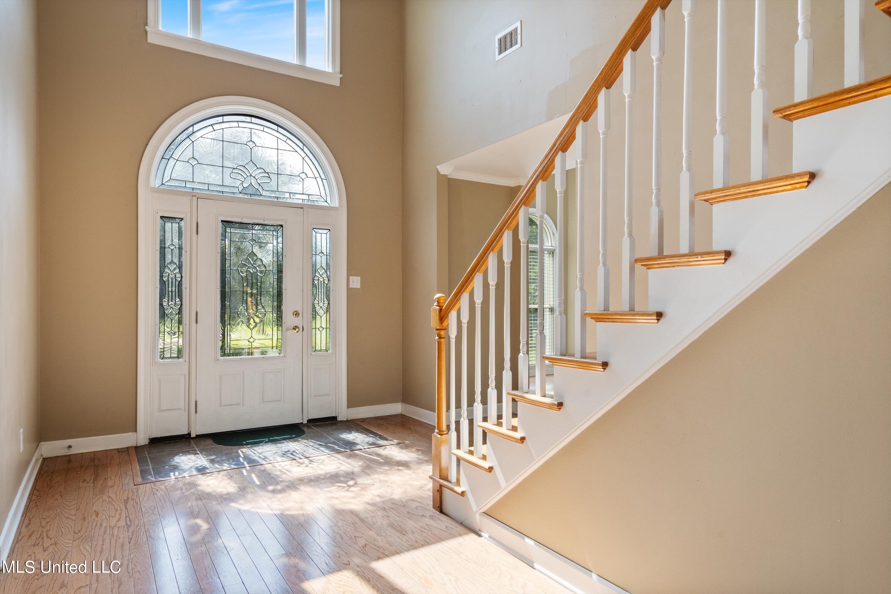 42 Tara Road Holly Springs, MS 38635 - Photo 5 of 47 05-Foyer