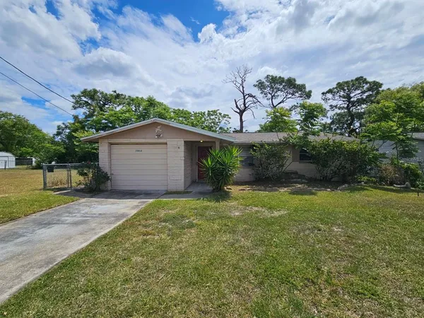 $1,500 | 15812 Sea Pines Drive, Hudson, FL 34667