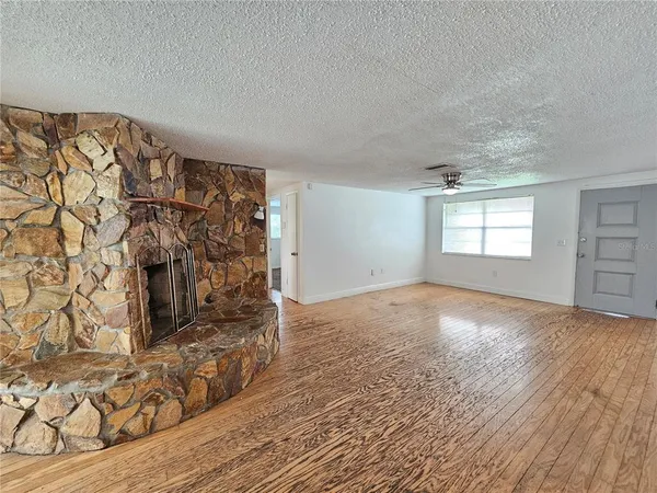 $1,500 | 15812 Sea Pines Drive, Hudson, FL 34667