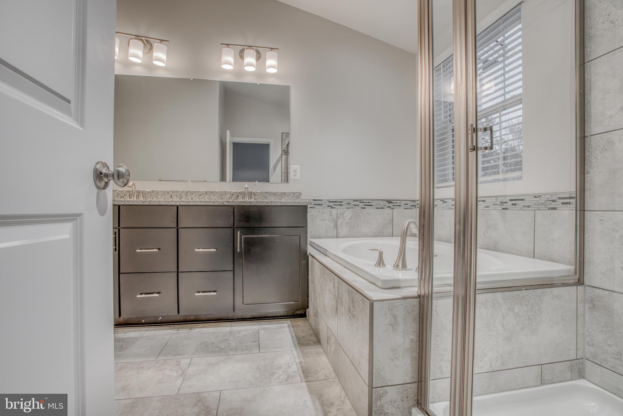 9813 Ravenhurst Road Middle River, MD 21220 - Photo 35 of 56