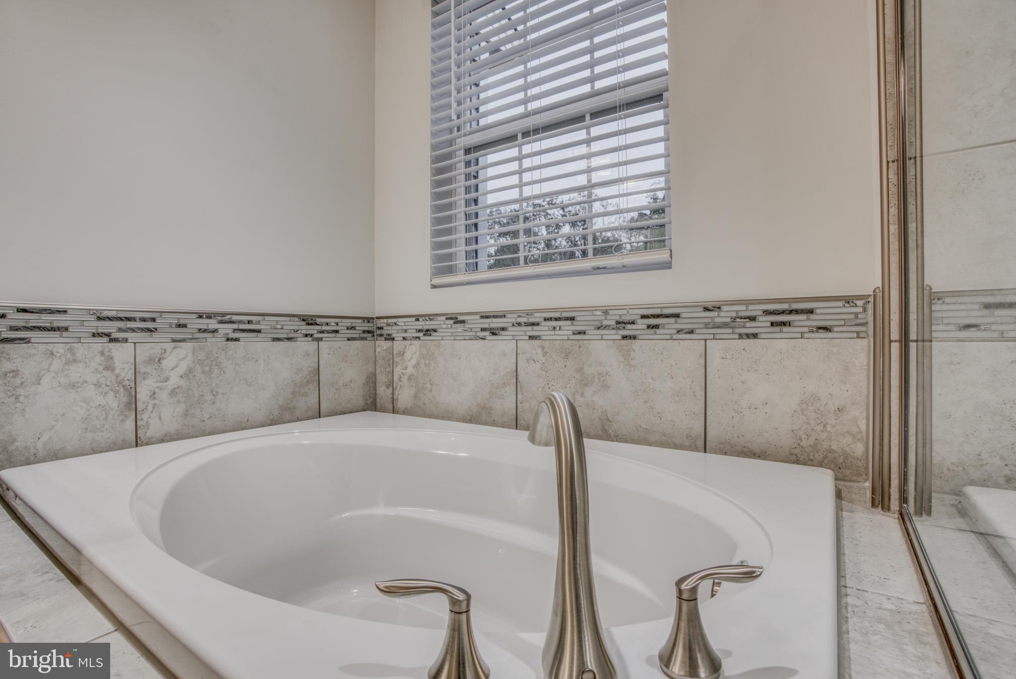 9813 Ravenhurst Road Middle River, MD 21220 - Photo 36 of 56