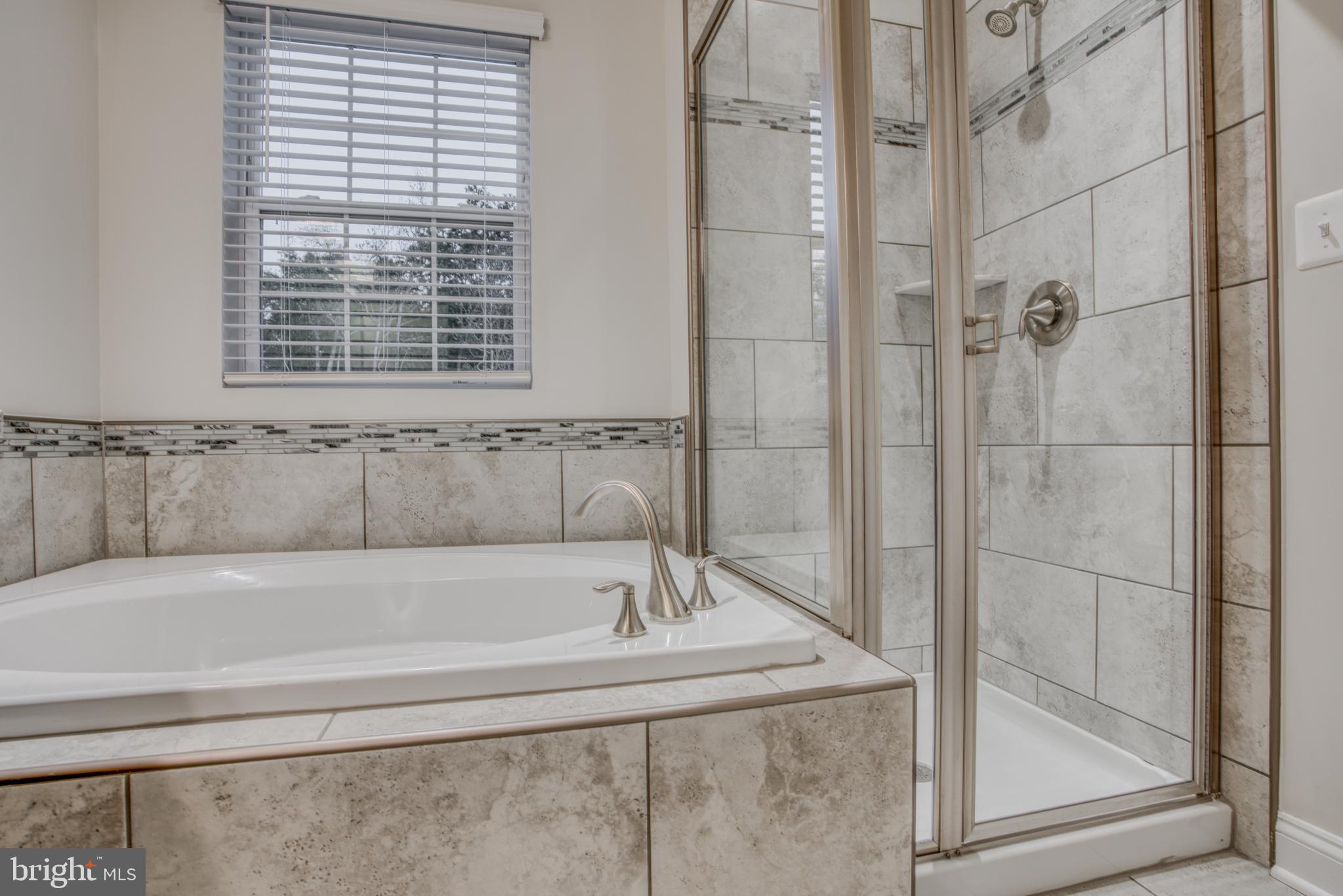 9813 Ravenhurst Road Middle River, MD 21220 - Photo 37 of 56