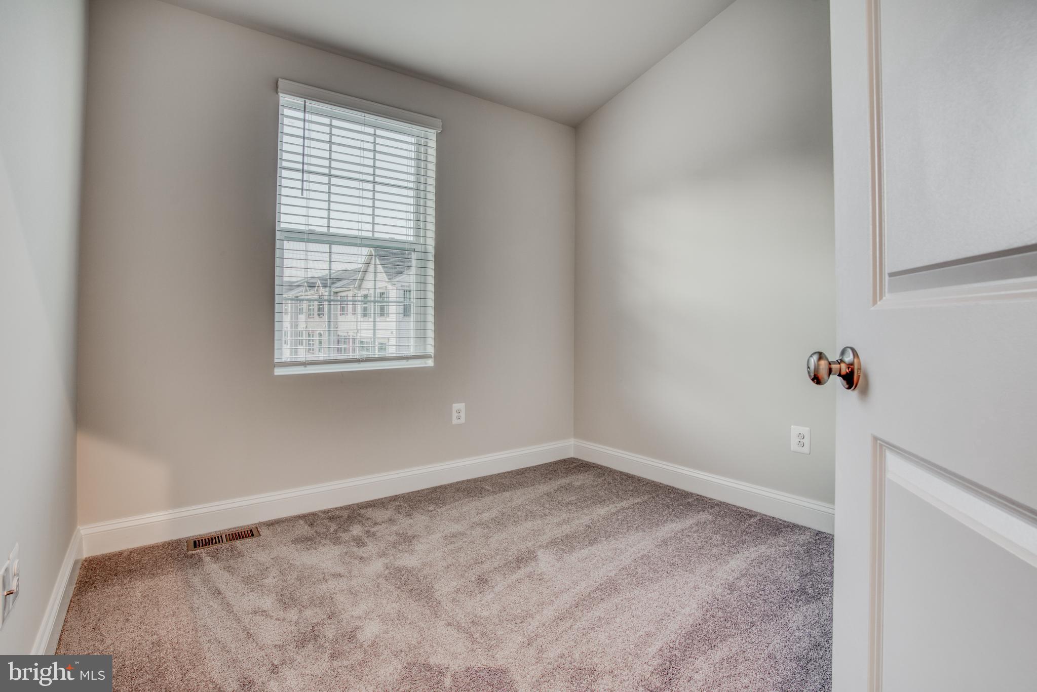 9813 Ravenhurst Road Middle River, MD 21220 - Photo 41 of 56