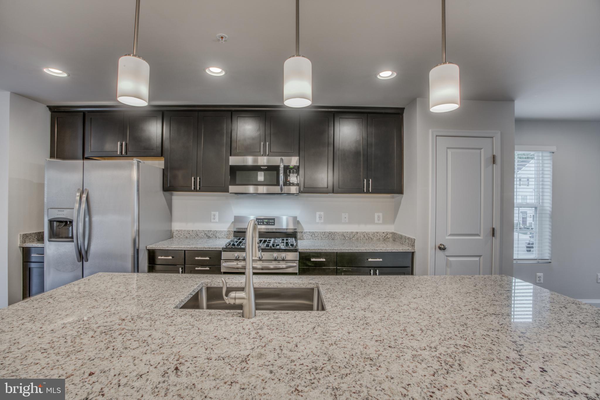 9813 Ravenhurst Road Middle River, MD 21220 - Photo 10 of 56