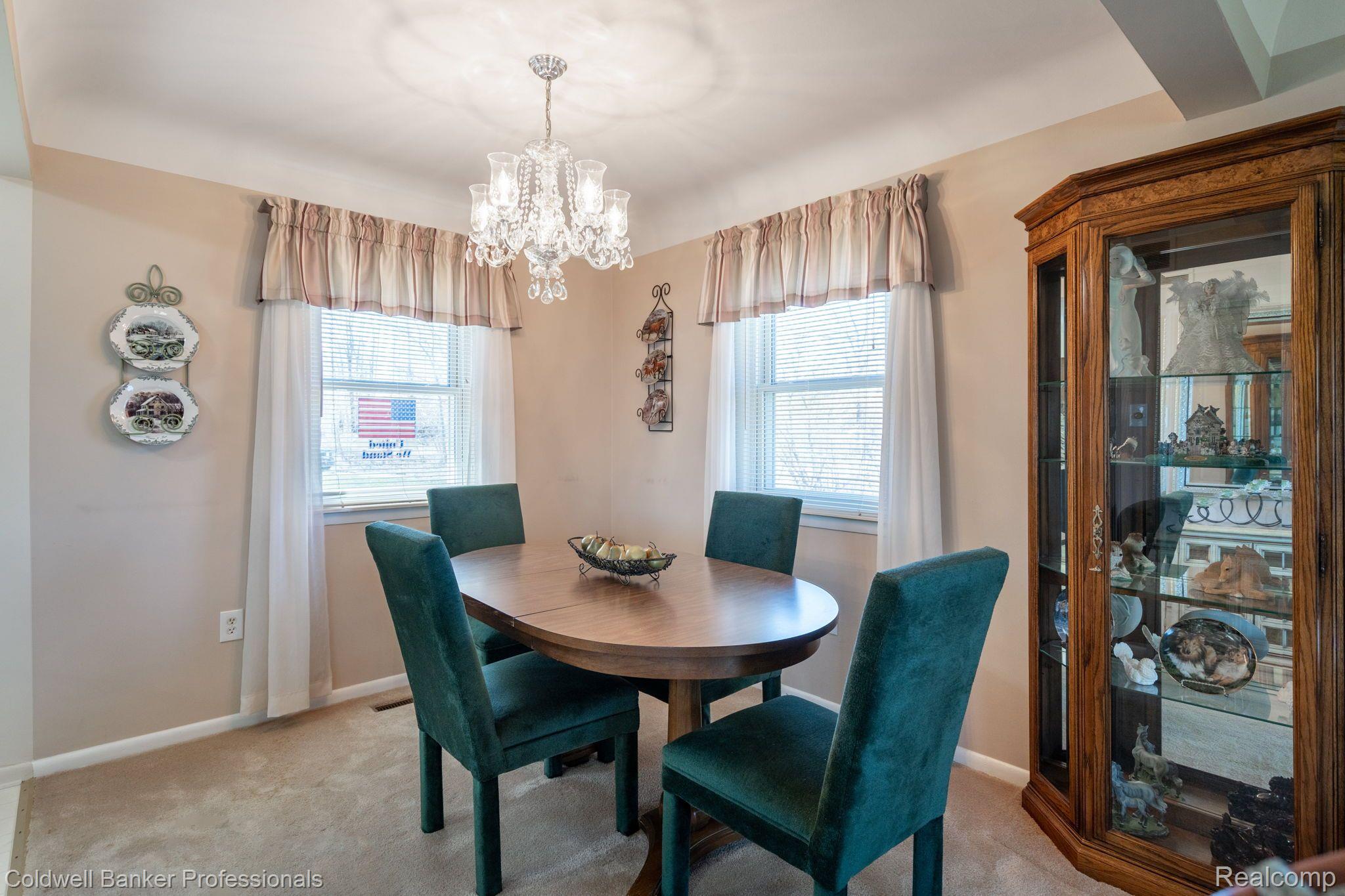 9850 Rilton Clarkston, MI 48348 - Photo 11 of 32 Dining Room
