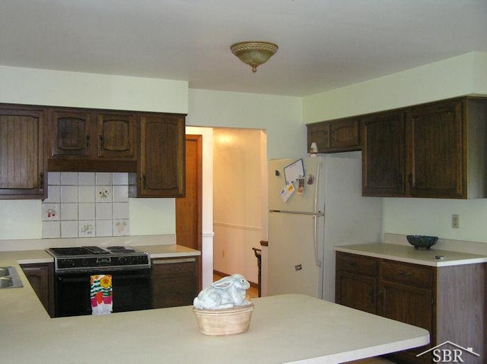 13150 Ithaca Road St. Charles, MI 48655 - Photo 9 of 21 31196392-8.JPG