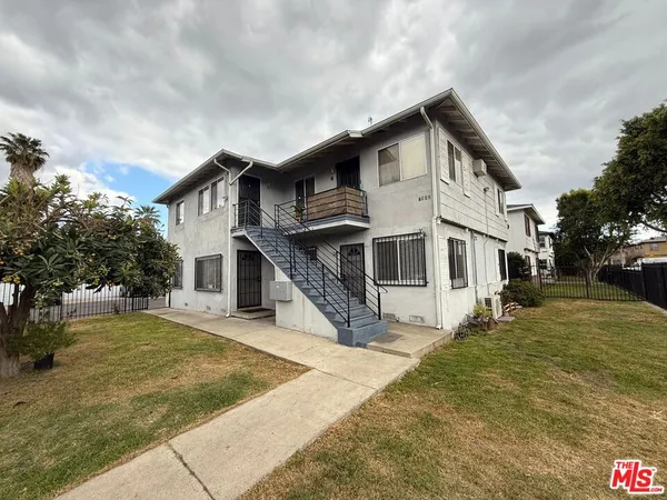 $1,690 | 7932 Brimfield Avenue, Panorama City, CA 91402