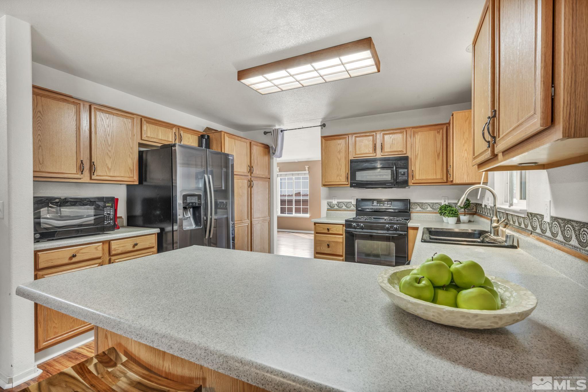 18185 Almondleaf Court Reno, NV 89508 - Photo 2 of 25 Photo 2