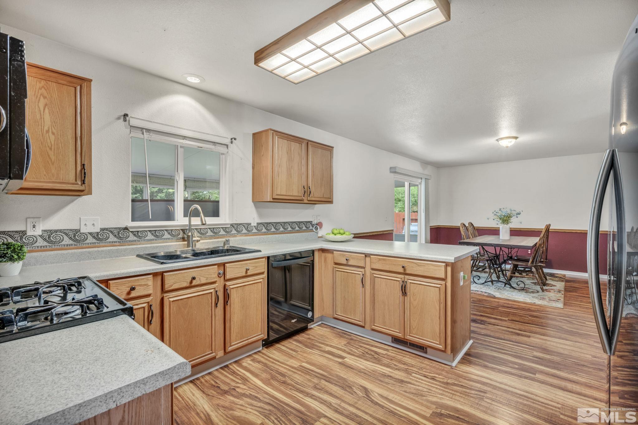 18185 Almondleaf Court Reno, NV 89508 - Photo 3 of 25 Photo 3