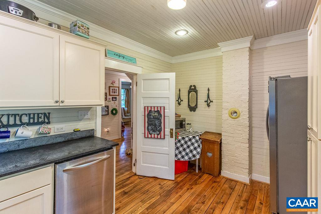 259 Chapman Road Stanardsville, VA 22973 - Photo 9 of 21 Gallery Image 9