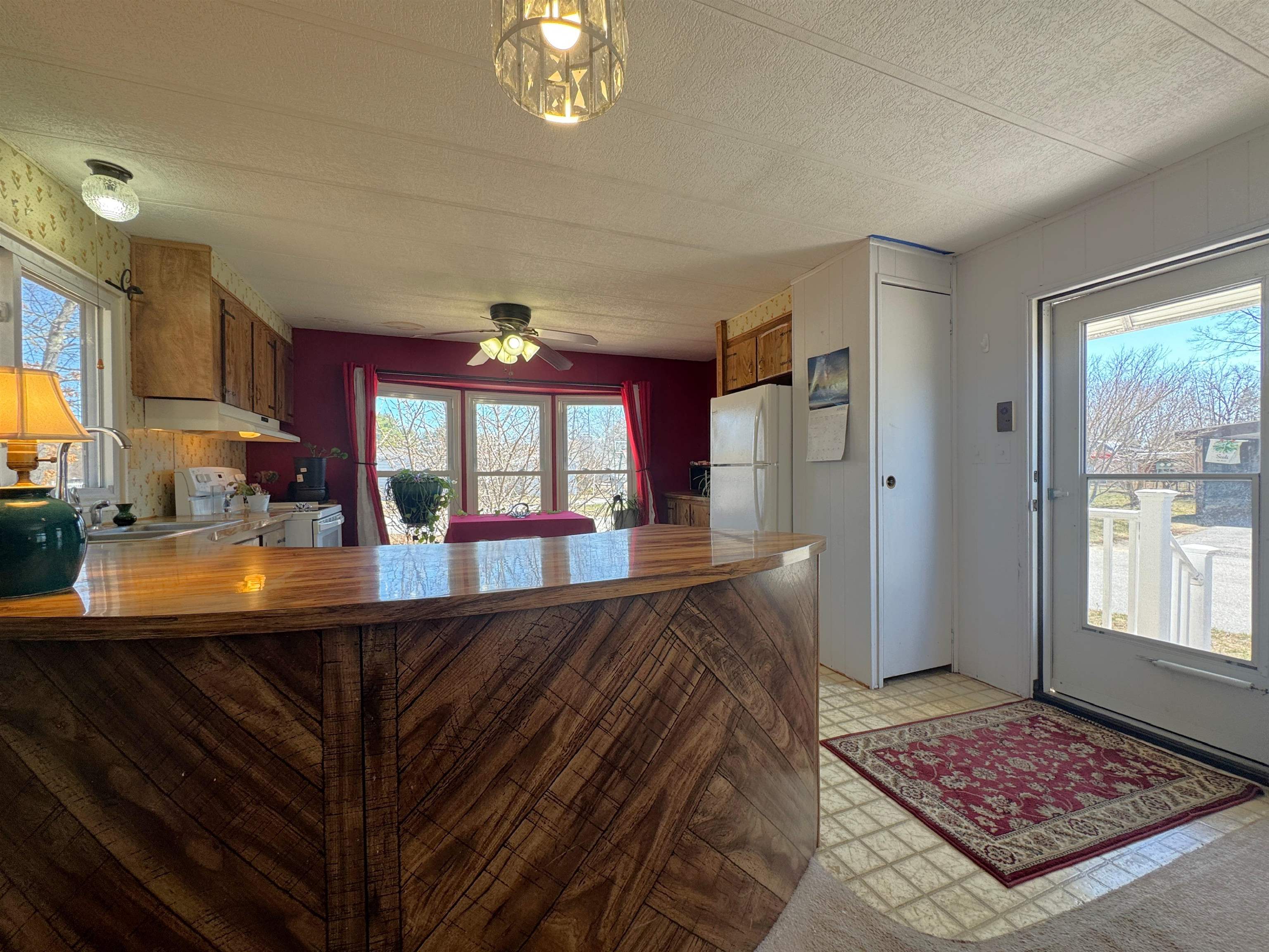 20 Country Way Goffstown, NH 03045 - Photo 4 of 36