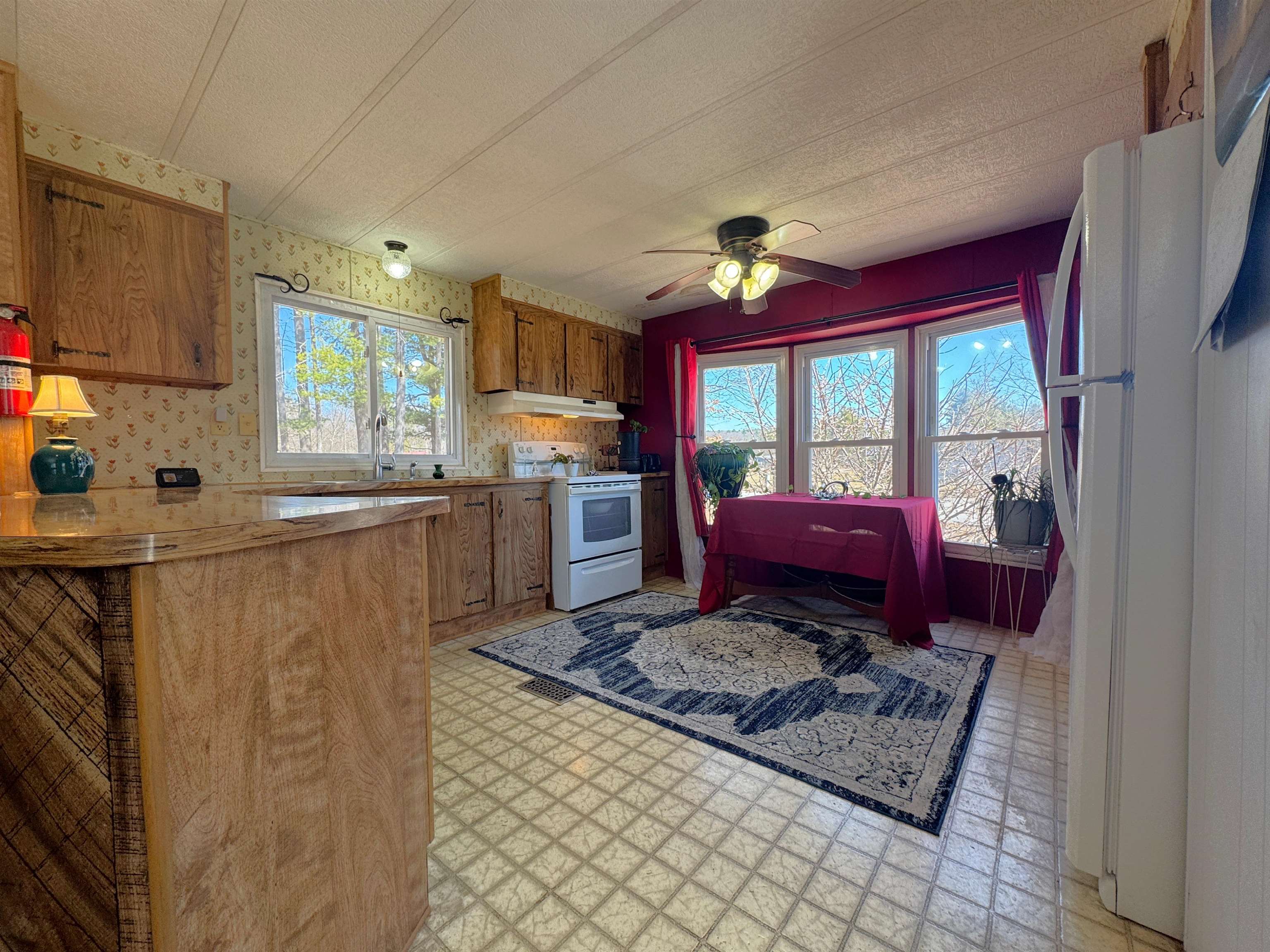 20 Country Way Goffstown, NH 03045 - Photo 5 of 36