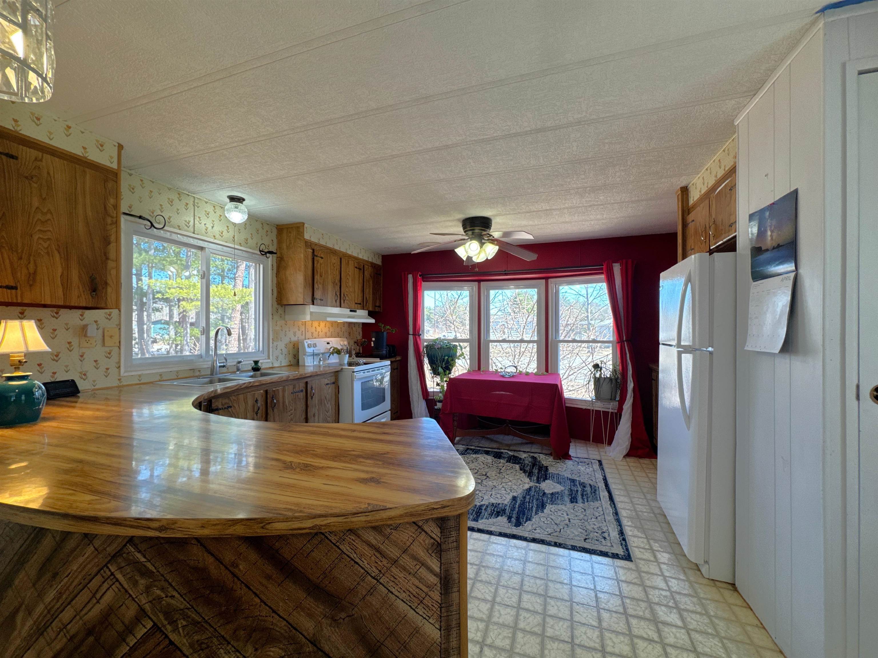 20 Country Way Goffstown, NH 03045 - Photo 6 of 36