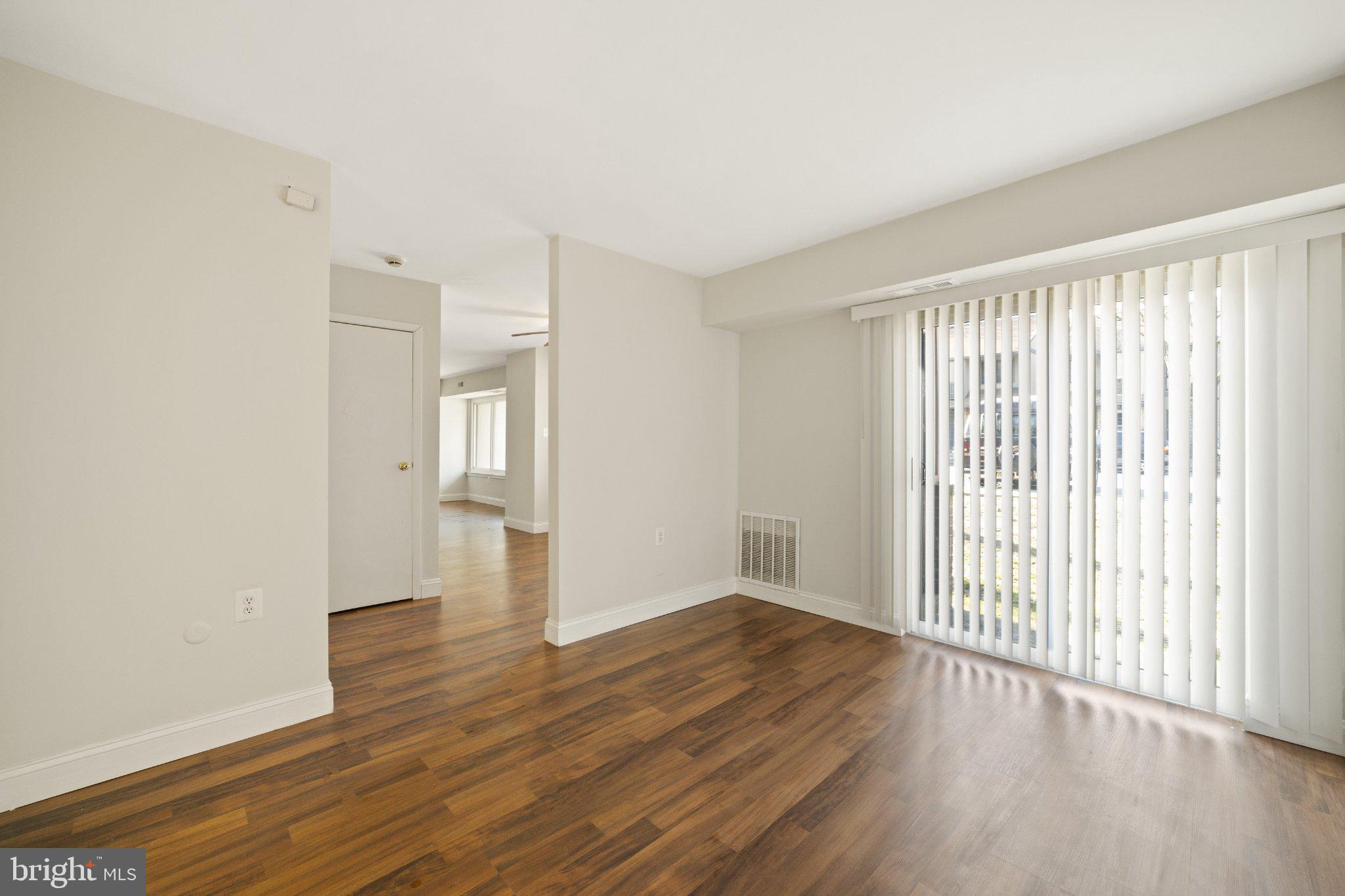 909 Timber Creek Road Lindenwold, NJ 08021 - Photo 10 of 23