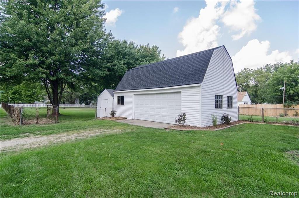 3550 Woodcrest Road Rochester Hills, MI 48309 - Photo 21 of 51
