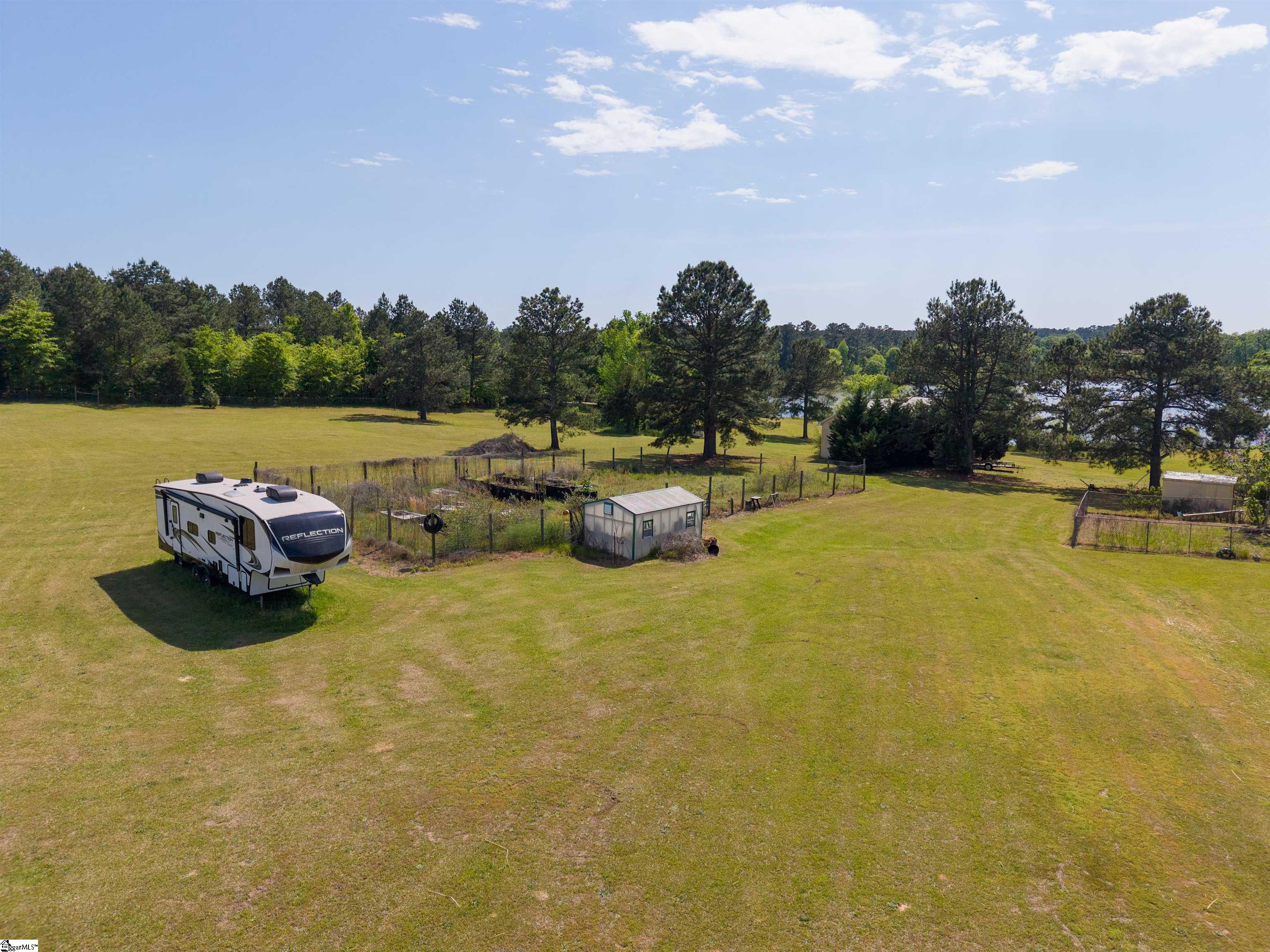 402 Nanaloo Avenue Waterloo, SC 29384 - Photo 6 of 42