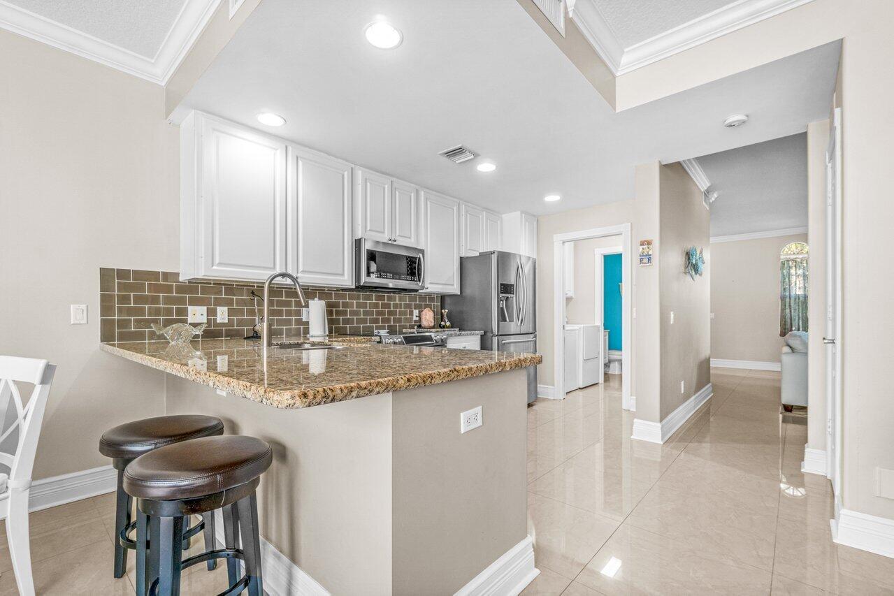 107 Andover Drive Jupiter, FL 33458 - Photo 12 of 26 012-107AndoverDrive-Jupiter-FL-33458-SMA