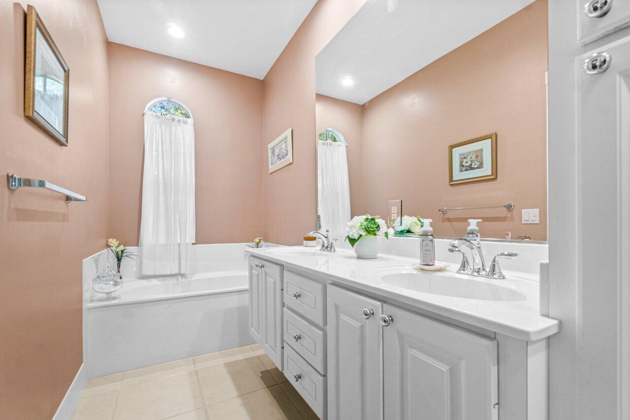 107 Andover Drive Jupiter, FL 33458 - Photo 21 of 26 021-107AndoverDrive-Jupiter-FL-33458-SMA