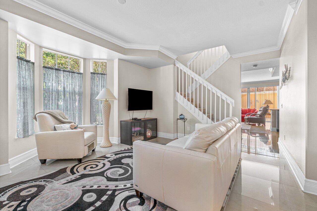 107 Andover Drive Jupiter, FL 33458 - Photo 7 of 26 007-107AndoverDrive-Jupiter-FL-33458-SMA