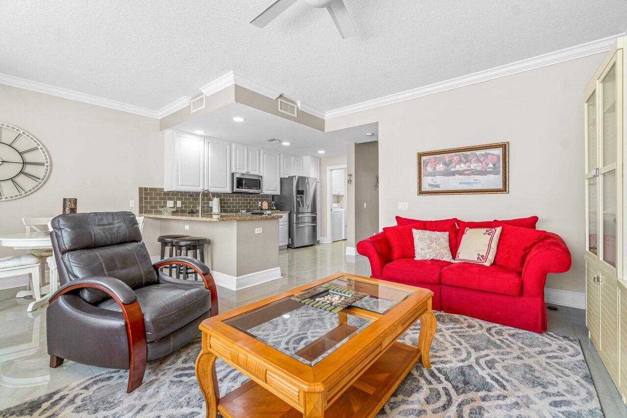 107 Andover Drive Jupiter, FL 33458 - Photo 9 of 26 009-107AndoverDrive-Jupiter-FL-33458-SMA