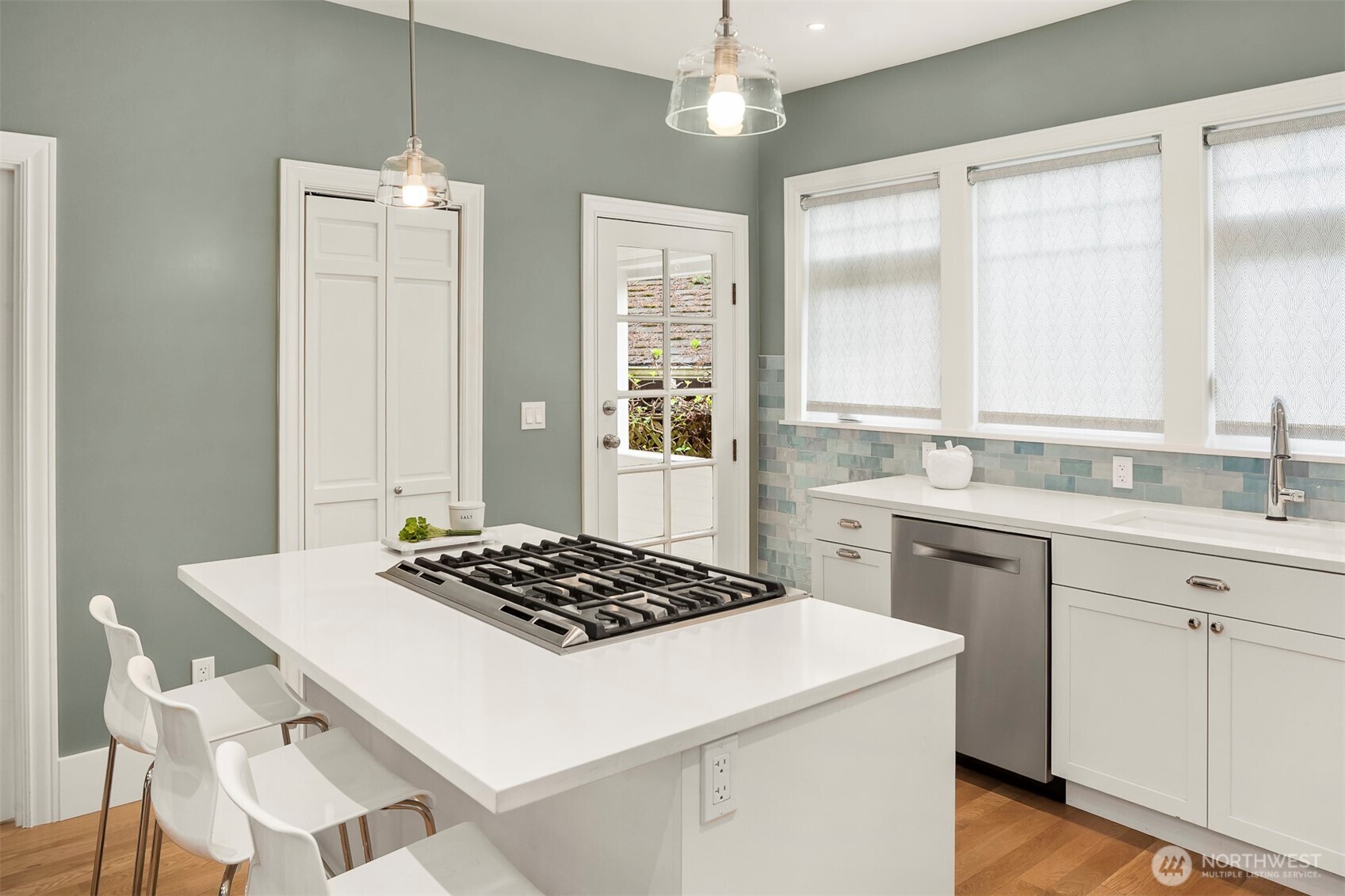 201 North 57th Street Seattle, WA 98103 - Photo 18 of 36 Gallery Image 18