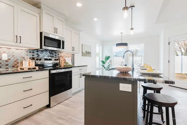 $439,900 | 1516 Bird Farm Drive, Jerome, ID 83338