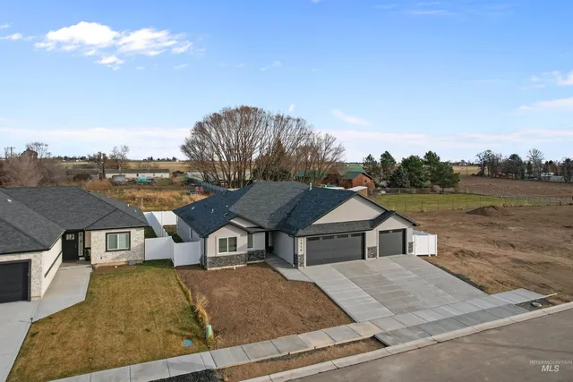 $439,900 | 1516 Bird Farm Drive, Jerome, ID 83338