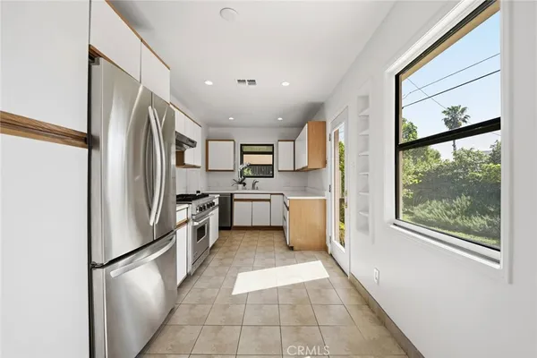 $785,000 | 18228 Keswick Street, Reseda, CA 91335