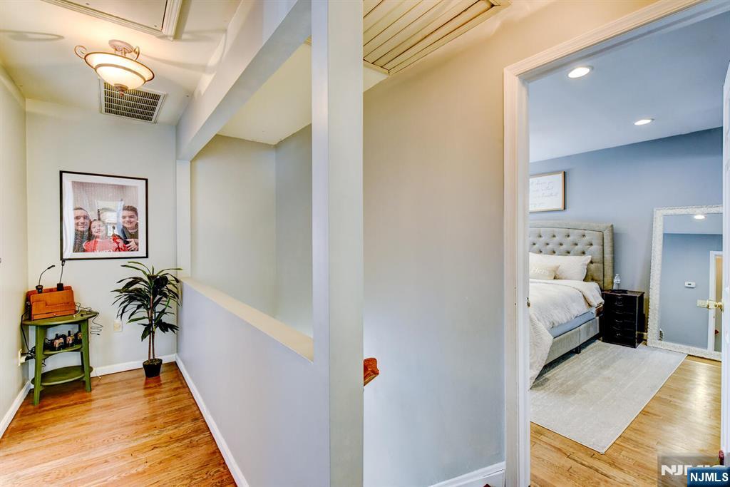 3 Loretta Lane Oak Ridge, NJ 07438 - Photo 15 of 29